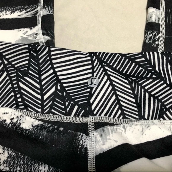 Lululemon Pace Rival + Wunder Under Crop sz.4 - Picture 8 of 9